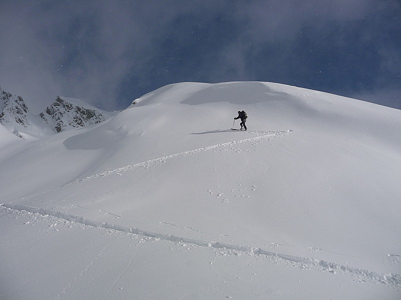 On approche du lac : Tracer au soleil, c'est que du bonheur... non? Bravo en tout cas !