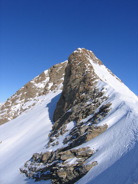 #3 Arête Sud : Il faut s Arête Sud : Il faut s'employer pour monter par le Sud. D'où la faible fréquentation par les skieurs de piste...