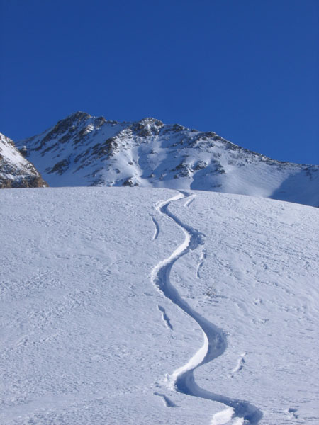 #4 Aupillon NO : Enfin un peu de neige pour faire une trace ! Aupillon NO : Enfin un peu de neige pour faire une trace !