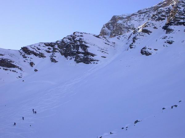 #3 Couloir "initiation" : la neige dans le couloir était bien poudreuse; idéale pour apprendre. Couloir "initiation" : la neige dans le couloir était bien poudreuse; idéale pour apprendre.