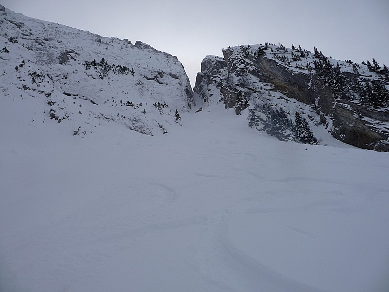 #10 couloir : jusque là bien couloir : jusque là bien