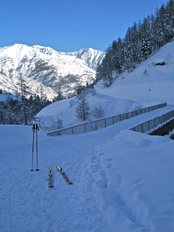 #10 Alpet : Fin de la journée, on voit bien le damage sur la piste. Alpet : Fin de la journée, on voit bien le damage sur la piste.