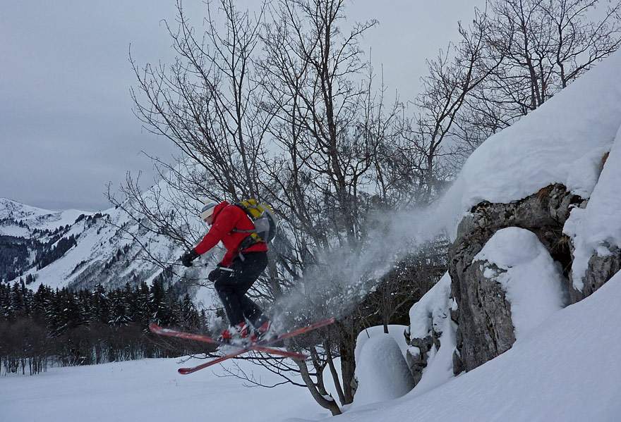 Pointe du Chateau : Freeride télémark sous les Chalets de Méry.