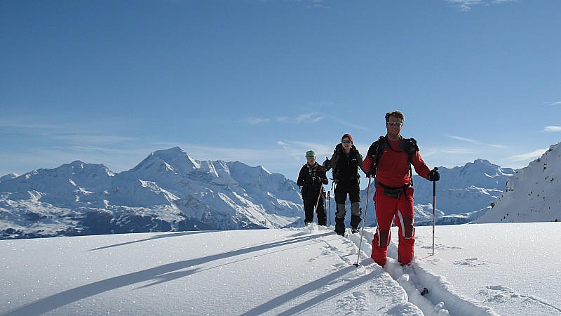 #18 Montée au gros Rioux : Sur fond de Mont Pourri ave une poudreuse de rêve :) Montée au gros Rioux : Sur fond de Mont Pourri ave une poudreuse de rêve :)