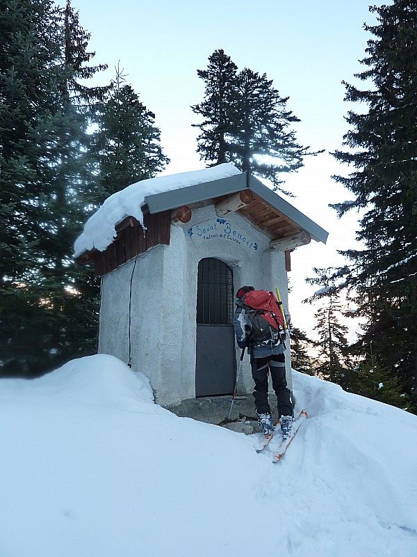 #10 Route forestière : Cadeau pour Isa : chapelle de St Benoit, patron de l Route forestière : Cadeau pour Isa : chapelle de St Benoit, patron de l'Europe