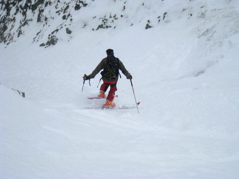 #5 Sten : Le haut du couloir est très agréable à skier. Sten : Le haut du couloir est très agréable à skier.