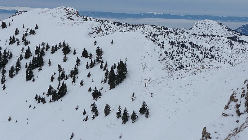 Jallouvre : 3 sympathiques c2cistes basculent sur le col de Sosay ... à une prochaine !