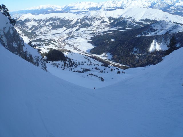 #4 Pas de la Ville : vue depuis le pas de la ville sur les crête de la montagne de Gresse Pas de la Ville : vue depuis le pas de la ville sur les crête de la montagne de Gresse