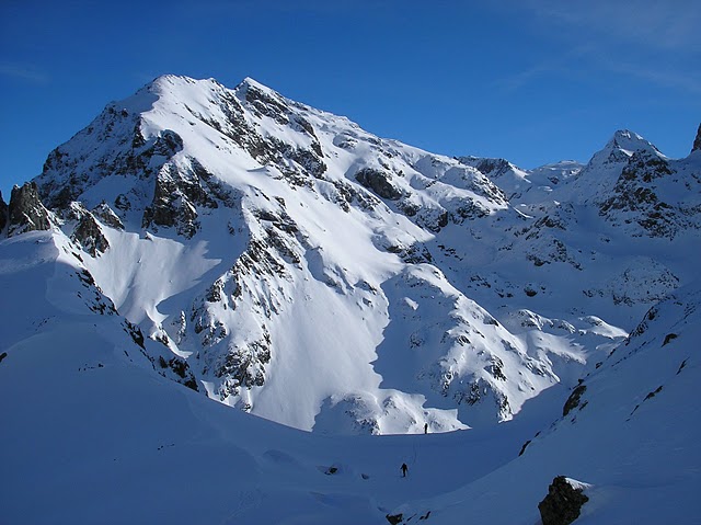 #1 Depuis la dernière pente : Vue sur la croix et environs... Depuis la dernière pente : Vue sur la croix et environs...