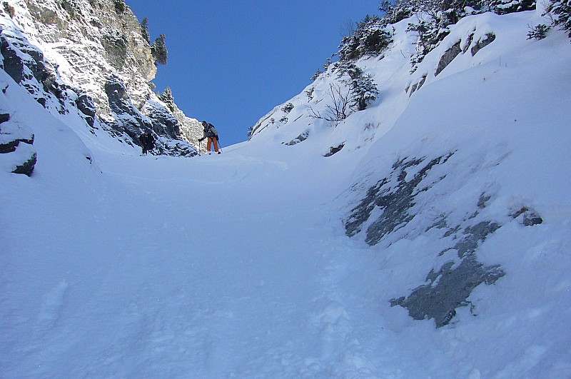 #8 Couloir Chauchefoin : Dans l Couloir Chauchefoin : Dans l'étroiture les dalles ne sont pas loin,méfiance !
