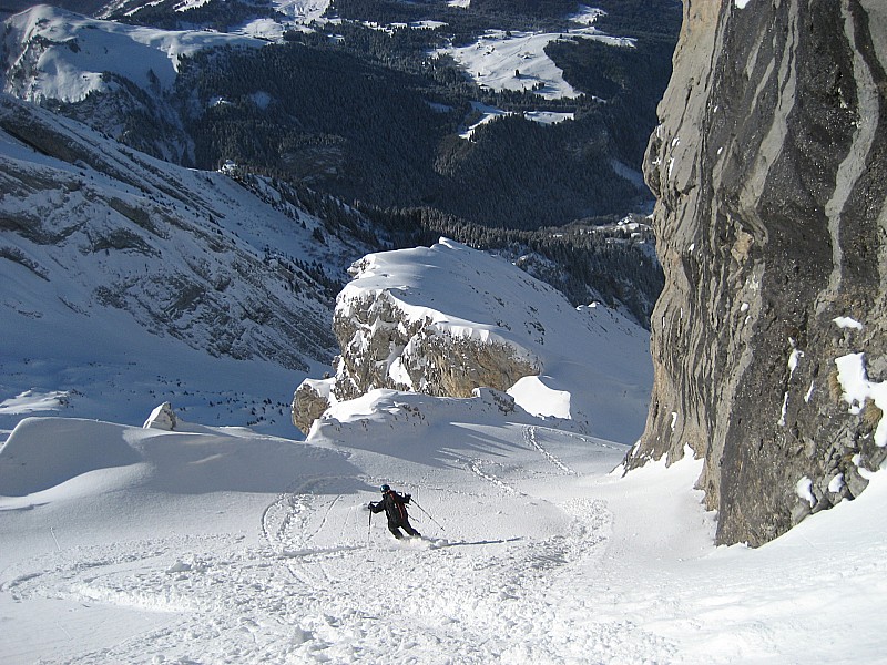 #2 Couloir Chauchefoin : Quelques zônes avec des boules,mais le ski ne s Couloir Chauchefoin : Quelques zônes avec des boules,mais le ski ne s'en ressent pas