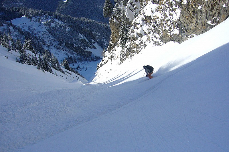 #7 Couloir Chauchefoin : Bonne neige ,bonne pente,on peut envoyer du gros ! Couloir Chauchefoin : Bonne neige ,bonne pente,on peut envoyer du gros !