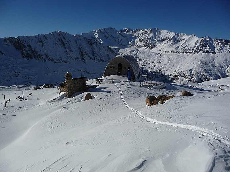 #5 Grand paradis : Le refuge d Grand paradis : Le refuge d'été vu de celui d'hiver !