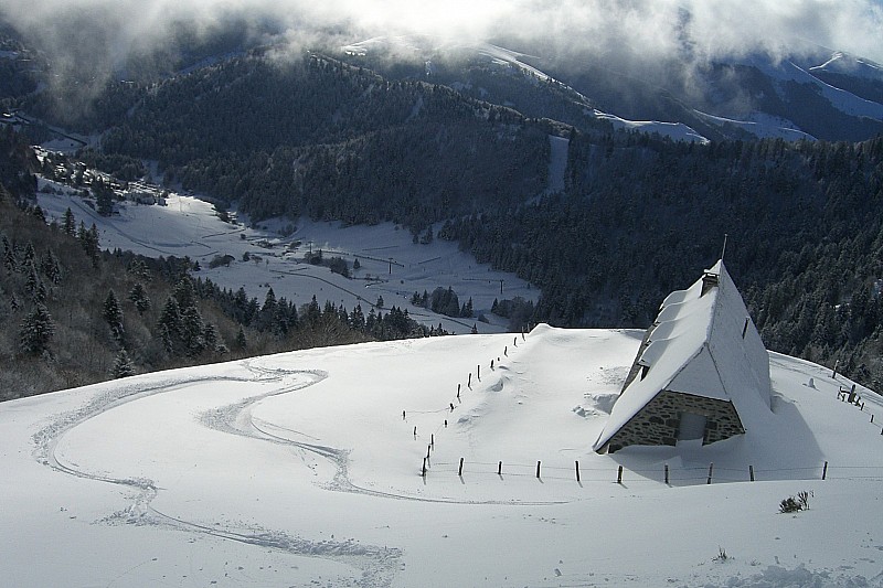 #3 Buron de Meije Costes : Il domine la Haute Vallée de l Buron de Meije Costes : Il domine la Haute Vallée de l'Alagnon