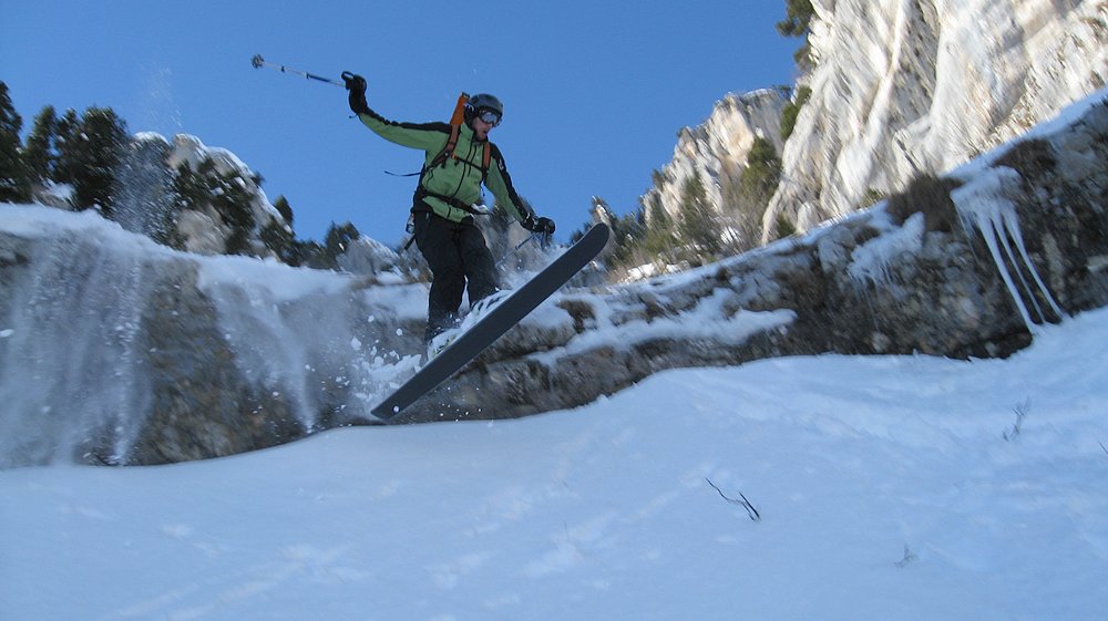 #11 Barre du bas : petit saut nécessaire Barre du bas : petit saut nécessaire