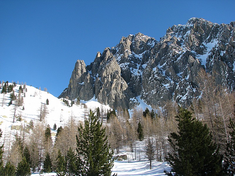 #2 Caires Negres : montée toujours agréable dans ce vallon Caires Negres : montée toujours agréable dans ce vallon