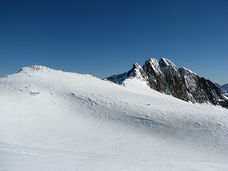 #9 Tête de la Ruine : choisir sa trace de montée hors glace Tête de la Ruine : choisir sa trace de montée hors glace