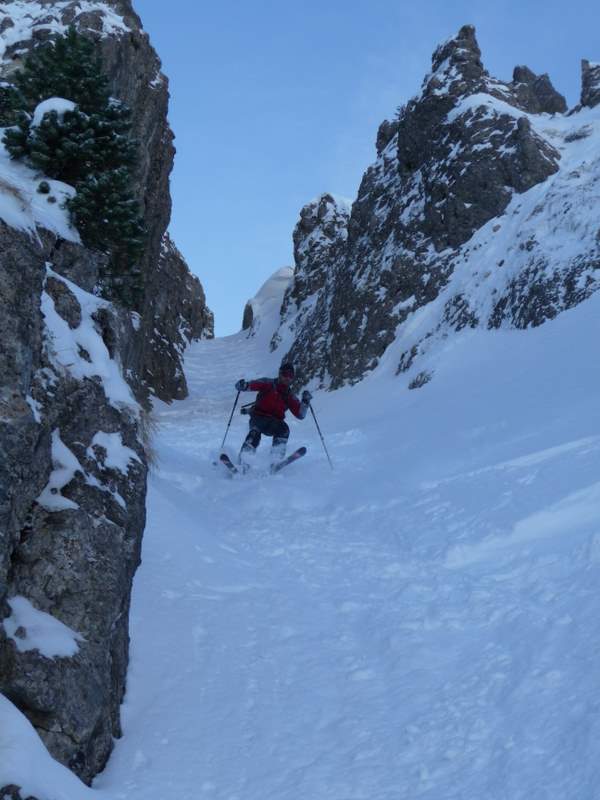 #6 Mont Brion : Descente du couloir N Mont Brion : Descente du couloir N