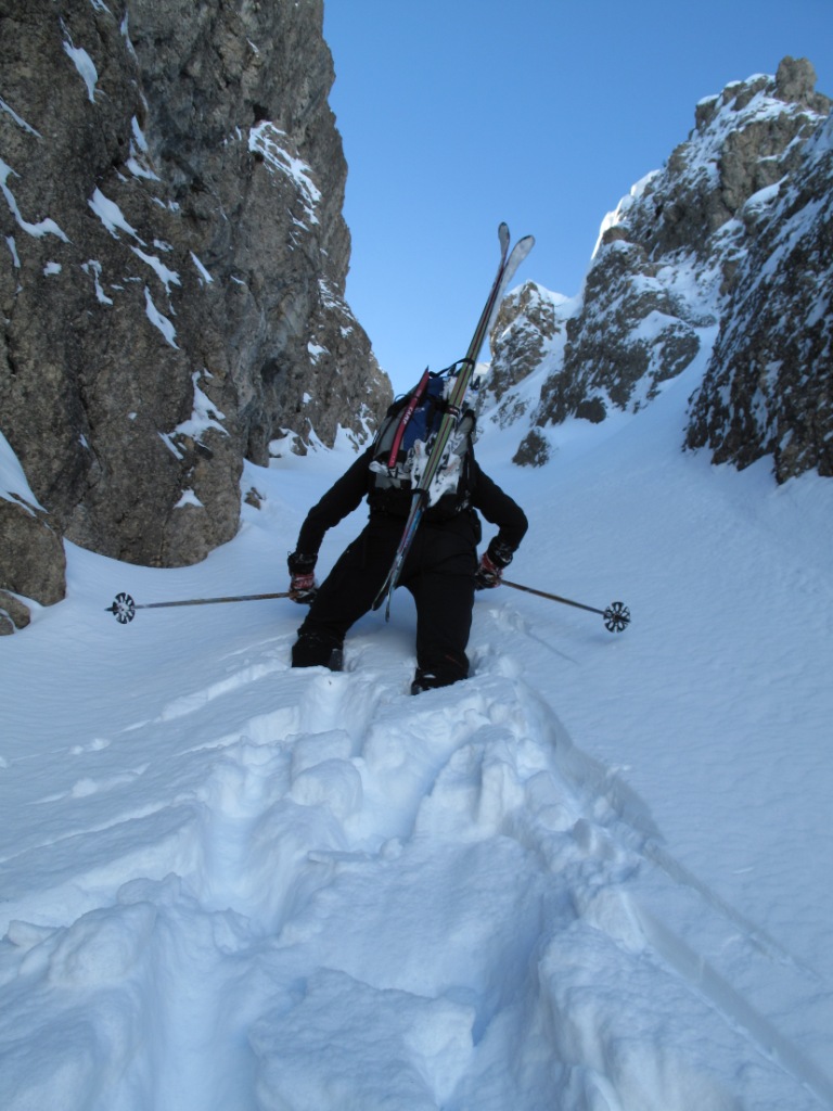 #7 Montée du couloir Nord : Ca a quand même brassé dans le couloir avec quelques accumulations! Montée du couloir Nord : Ca a quand même brassé dans le couloir avec quelques accumulations!