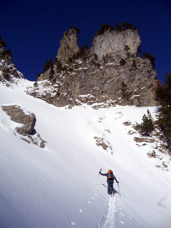 #3 Mont Brion : Montée vers le couloir N Mont Brion : Montée vers le couloir N