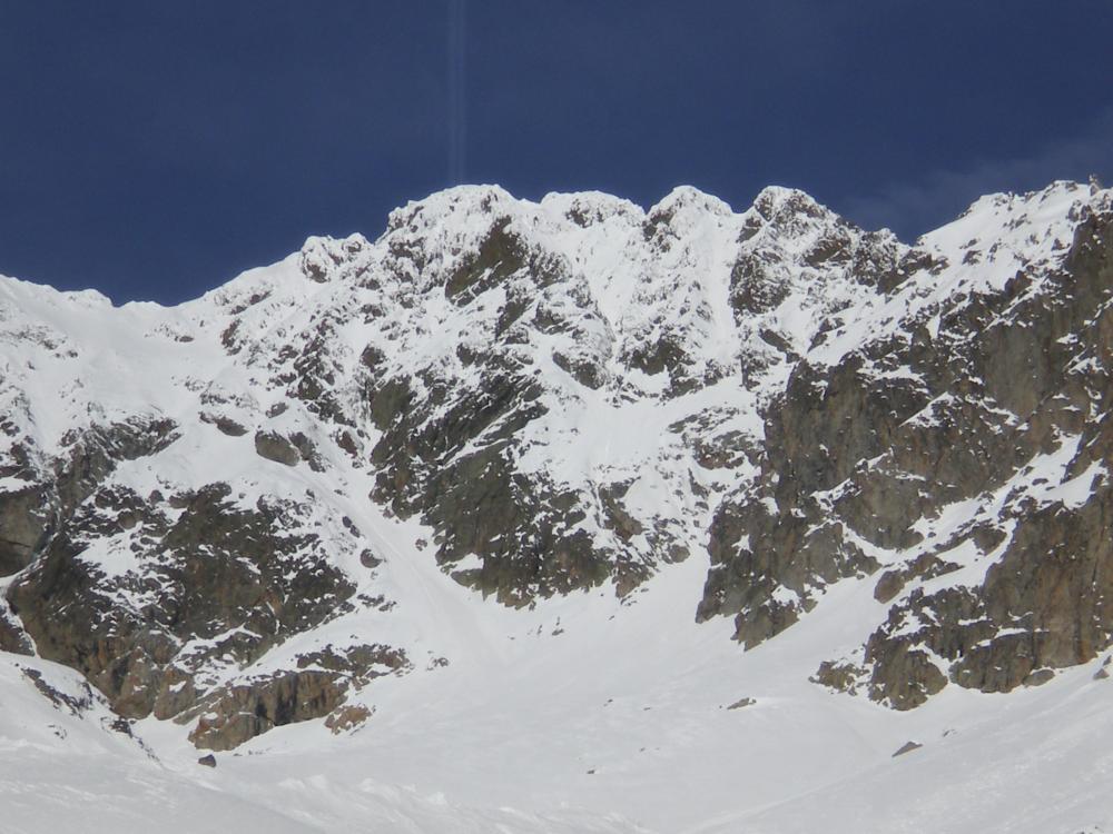 #1 Clapier du Peyron : Tout semble bien enneigé, d Clapier du Peyron : Tout semble bien enneigé, d'ici on voit même pas que la neige ne va pas être bonne...