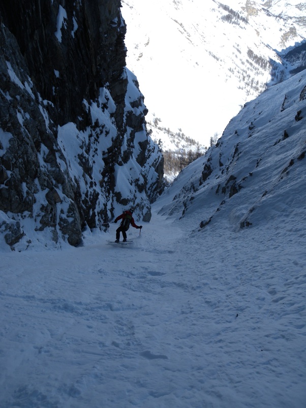 #9 un poil plus bas (très fin comme blague dans un couloir qui s un poil plus bas (très fin comme blague dans un couloir qui s'appelle la raie des fesses !!)