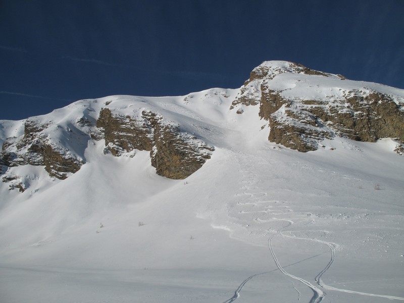 #2 Couloir Face E, départ 2700m : bonne option Couloir Face E, départ 2700m : bonne option