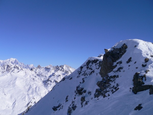 #3 Crêt du Rey : Remarquez la croix du sommet au centre!!! Crêt du Rey : Remarquez la croix du sommet au centre!!!