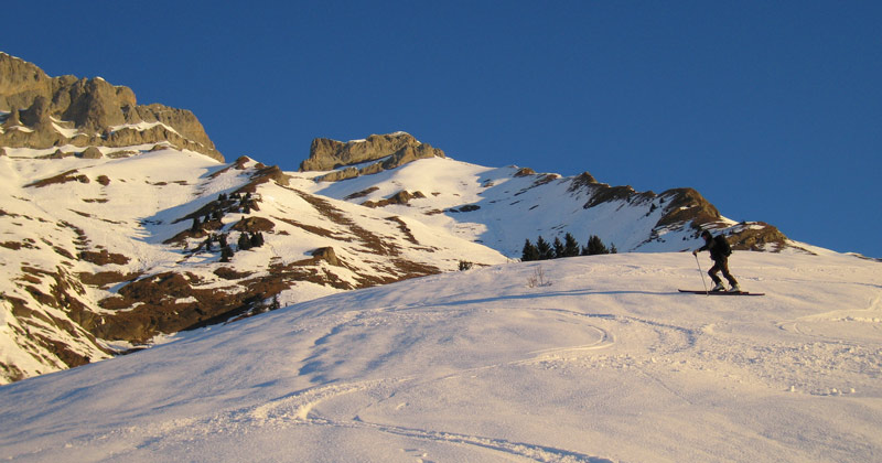 #1 Le Chatelard : Premiers rayons de soleil. Le Chatelard : Premiers rayons de soleil.