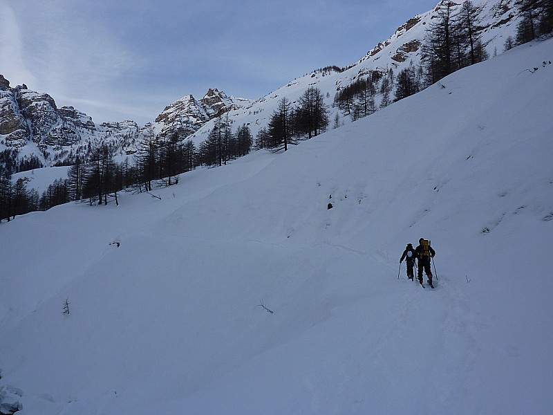 #4 Gialorgues : Remontée sur piste damée Gialorgues : Remontée sur piste damée