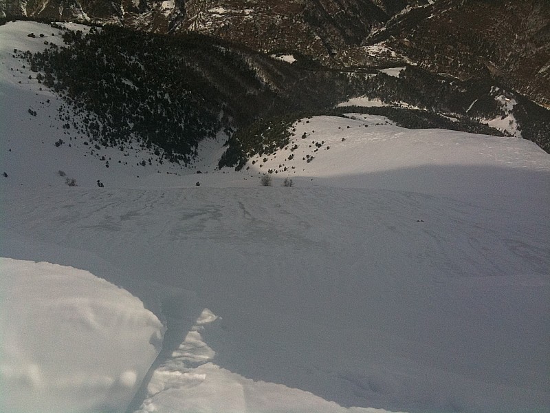 #8 Couloir vitrifié : Couloir vitrifié sur la partie médiane Couloir vitrifié : Couloir vitrifié sur la partie médiane