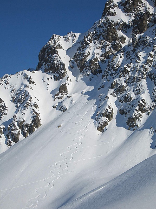 #4 Tête de la Cicle : Vue sur le bas du couloir. Tête de la Cicle : Vue sur le bas du couloir.