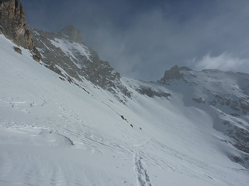 #4 Sous le col : Vue sur le Collet du Clot Julien Sous le col : Vue sur le Collet du Clot Julien