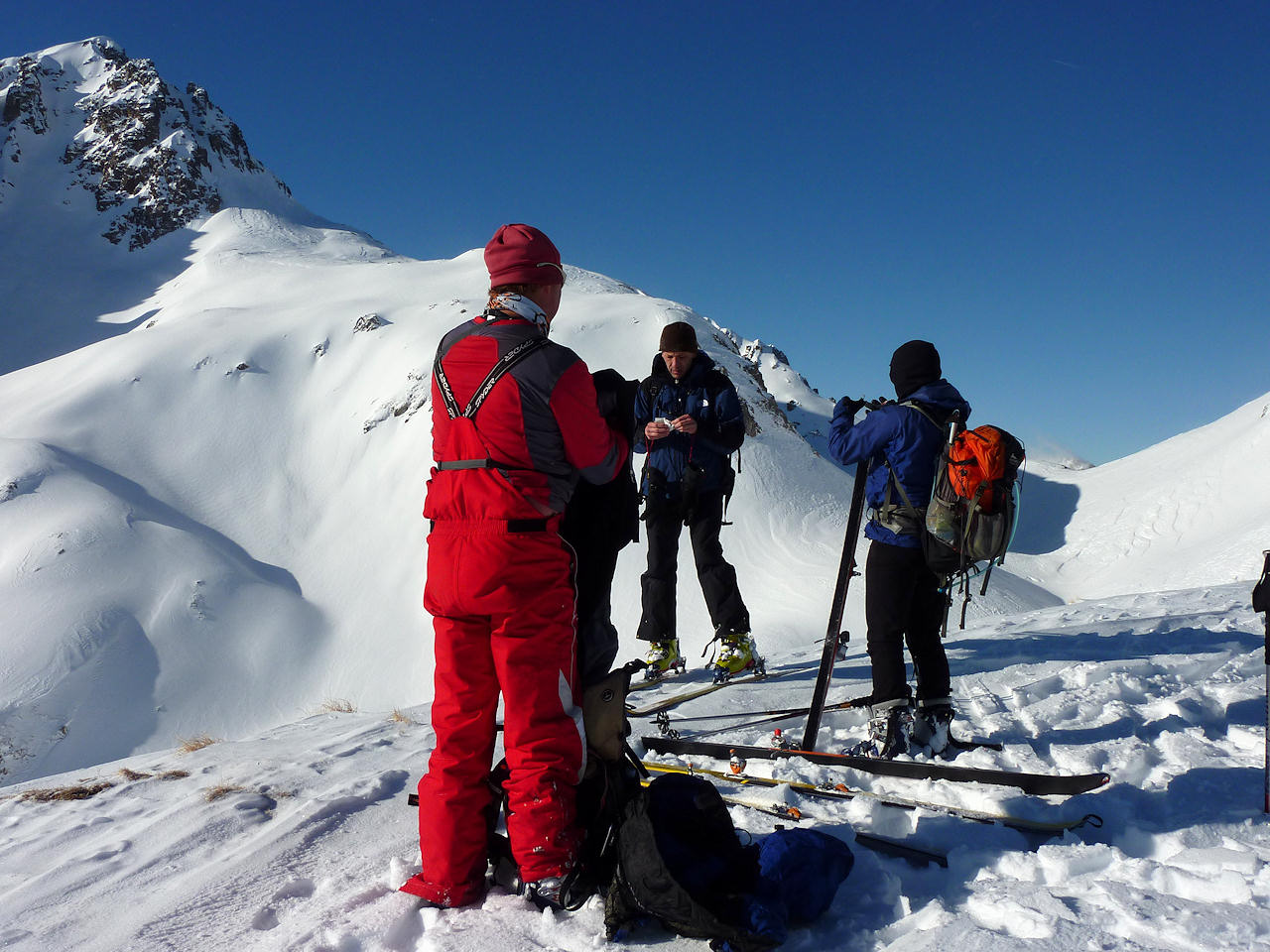 #10 Au col : Température glaciale. Il ne faut pas s Au col : Température glaciale. Il ne faut pas s'éterniser...