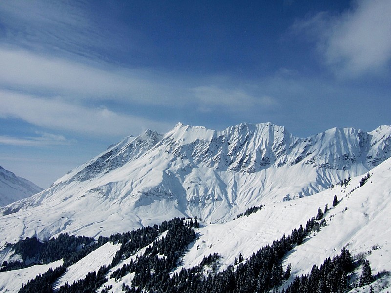 #4 Face Est des combes des Aravis : Grande Balmaz, Roualle, Grande Torche, Col de Bellachat Face Est des combes des Aravis : Grande Balmaz, Roualle, Grande Torche, Col de Bellachat