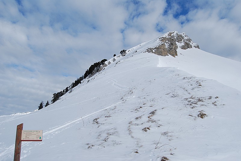 #2 colombier : la crete est bien soufflée
ça passe a pied ou a ski colombier : la crete est bien soufflée
ça passe a pied ou a ski