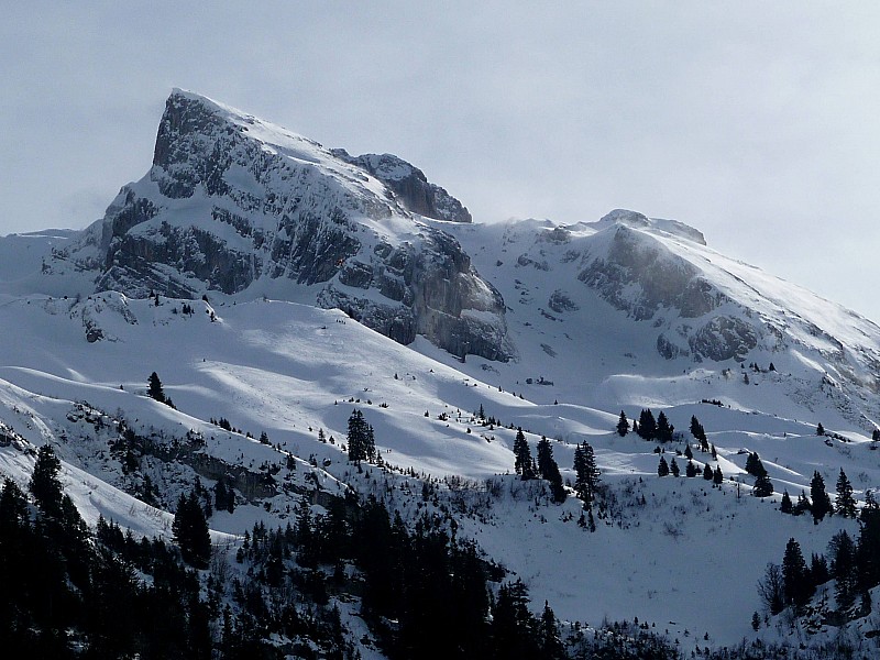 #7 vue sur Combe Marto : alors au milieu il y a l vue sur Combe Marto : alors au milieu il y a l'hélico !