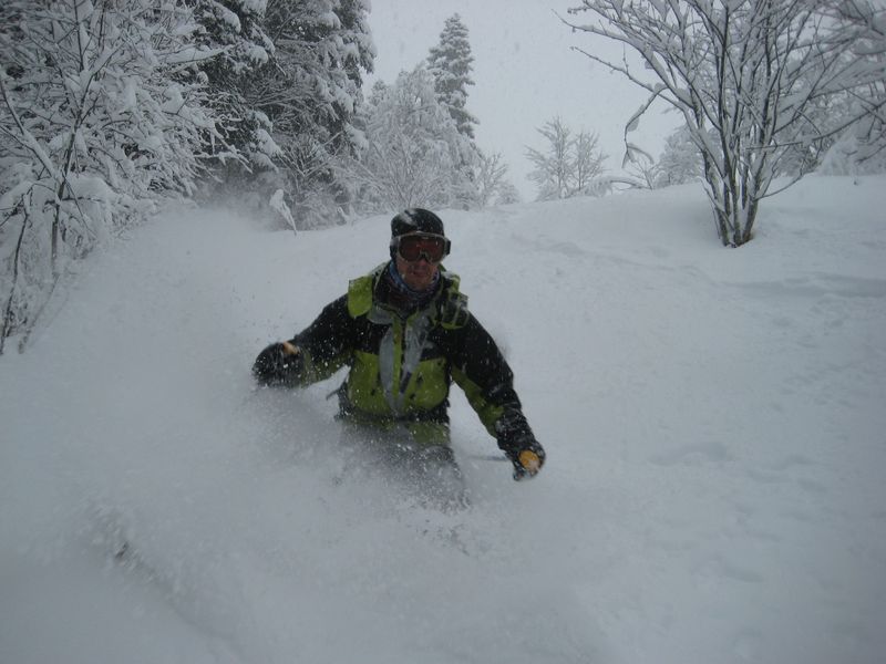 #1 Branki fait le brankignol ! : Et ça tire la langue en pensant à tout ceux qui ratent ça ;-)) Branki fait le brankignol ! : Et ça tire la langue en pensant à tout ceux qui ratent ça ;-))