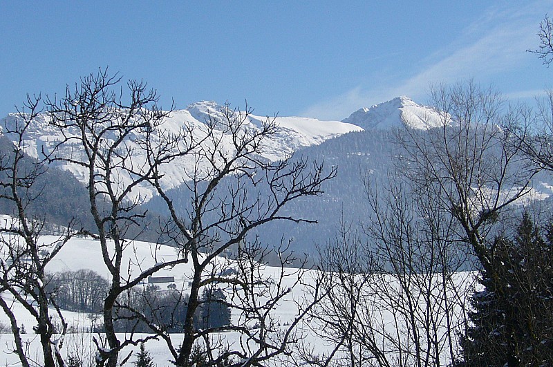 #2 Dent des portes : La dent et la crête qui mène au Trélod Dent des portes : La dent et la crête qui mène au Trélod