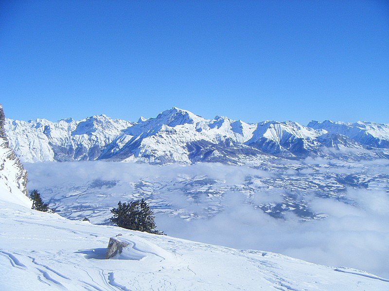 #4 gleize 4 : le champsaur sous les nuages et le vieux chaillol. gleize 4 : le champsaur sous les nuages et le vieux chaillol.