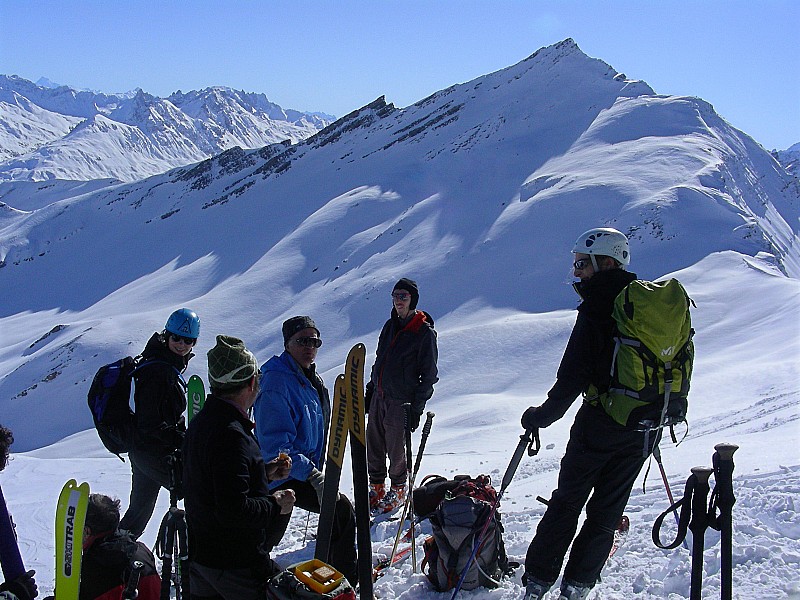 #7 En groupe au sommet : En groupe sous l En groupe au sommet : En groupe sous l'oeil de la Grande Chible