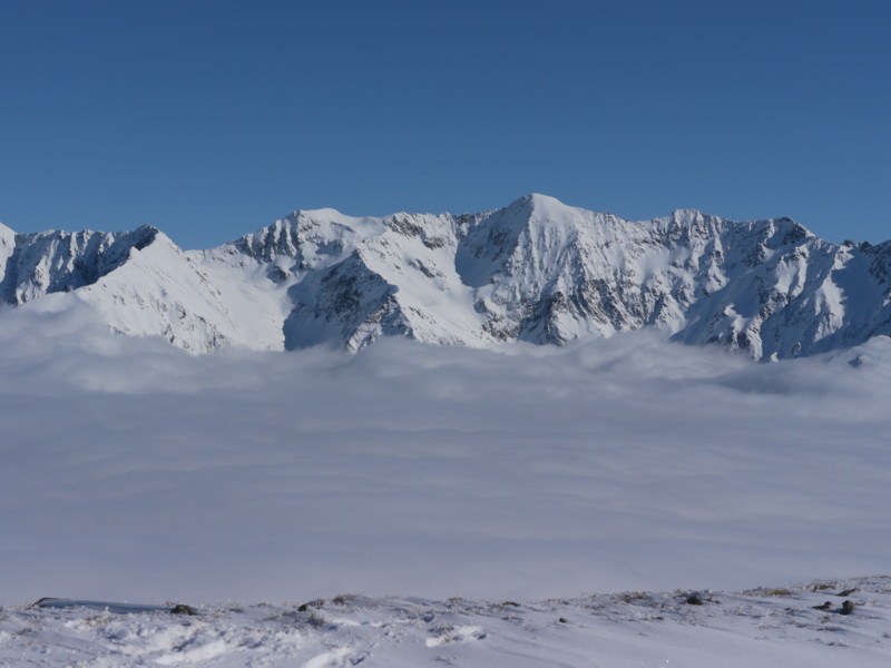 #3 le Coiro : on voit aussi le col de la baisse, belle rando pour les amateurs de vernes le Coiro : on voit aussi le col de la baisse, belle rando pour les amateurs de vernes