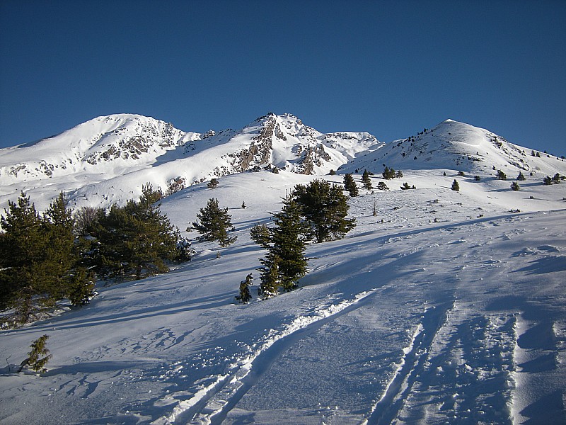 #1 Arrivée au col : La neige est bonne depuis le bas Arrivée au col : La neige est bonne depuis le bas