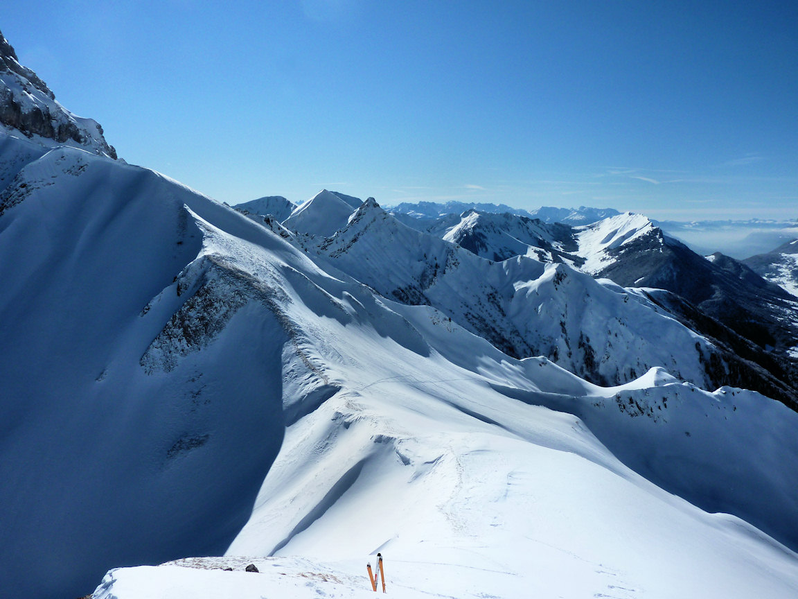 #5 Du sommet : Quelques sommets du massif, dont la dent d Du sommet : Quelques sommets du massif, dont la dent d'Arclusaz.
