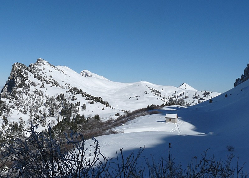 #3 Rochers du Lorzier : notre sommet du jour en passant par le chalet des Bannettes. Rochers du Lorzier : notre sommet du jour en passant par le chalet des Bannettes.