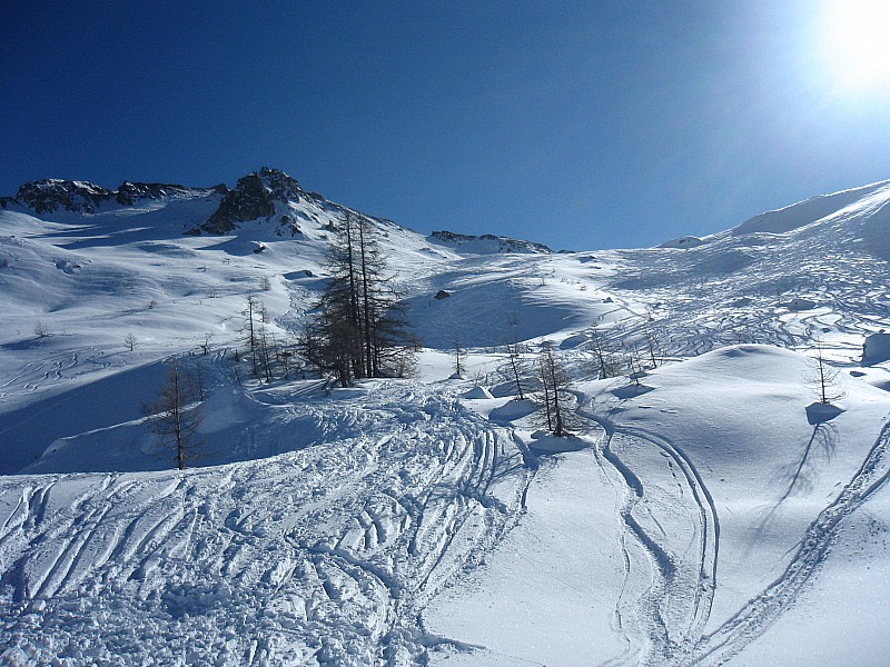 #1 La belle combe supérieure : un peu traçée ! La belle combe supérieure : un peu traçée !
