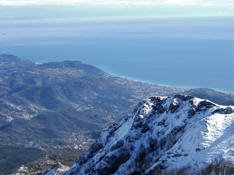 #7 Carmo : Finale Ligure vue du sommet. Carmo : Finale Ligure vue du sommet.