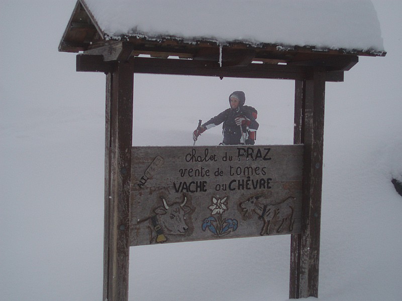 #6 chalet du Praz : Personne pour nous vendre un bout de fromage. chalet du Praz : Personne pour nous vendre un bout de fromage.