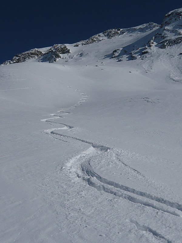 #9 Turge de la Suffie : Ne pas aller trop à droite (sur la photo... à gauche en skiant !) Turge de la Suffie : Ne pas aller trop à droite (sur la photo... à gauche en skiant !)