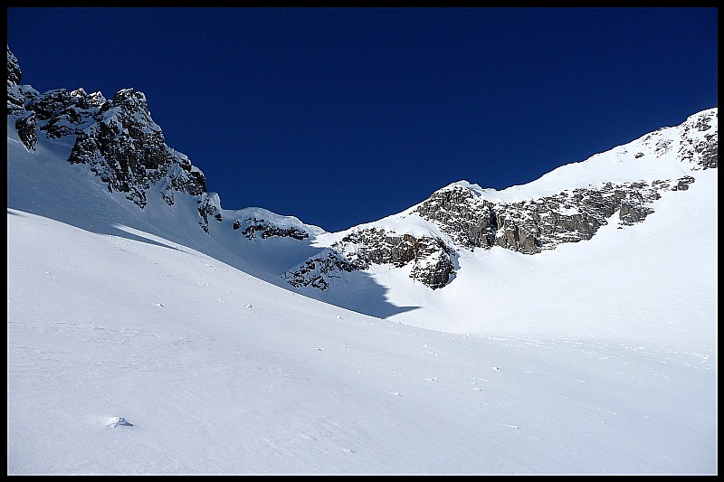 #4 Le col de Roche noire en poudreuse vierge, que ca va être bon ! Le col de Roche noire en poudreuse vierge, que ca va être bon !